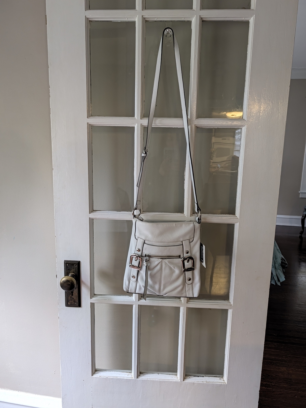 B Makowsky Womens White Crossbody White Leather Bag Medium L 11" X 11" New